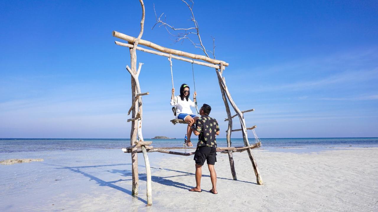 Asta Homestay Karimunjawa Exterior foto